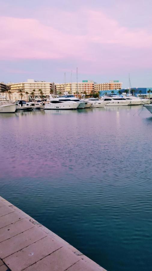 Charming Apartment In Alicante Near The Sea & City Center Exteriör bild